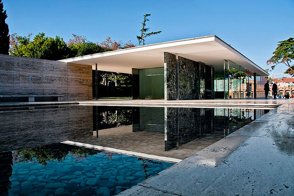 Barcelona Pavillion, Mies van der Rohe, 1929, Photo by Paul J White